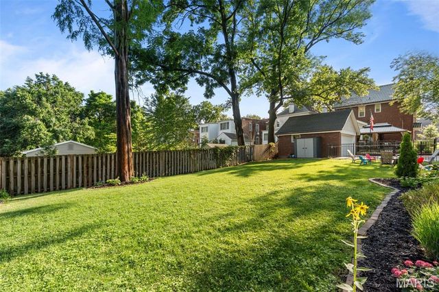 1600 Bellevue Avenue, Richmond Heights, MO 63117