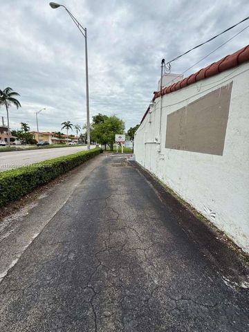 4141 SW 6th Street, Miami, FL 33134