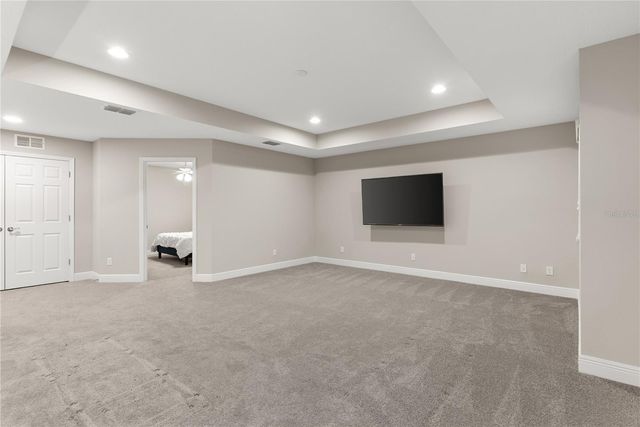 19361 EAGLE CREEK LANE, Tampa, FL 33647
