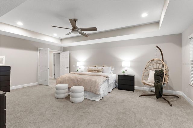 19361 EAGLE CREEK LANE, Tampa, FL 33647