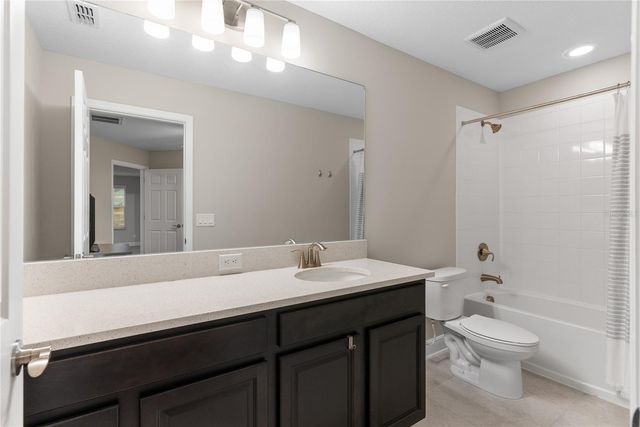 19361 EAGLE CREEK LANE, Tampa, FL 33647