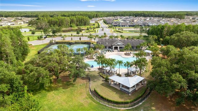 19361 EAGLE CREEK LANE, Tampa, FL 33647
