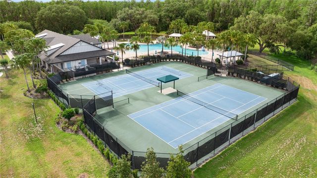 19361 EAGLE CREEK LANE, Tampa, FL 33647