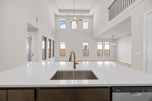 613 Buckaroo DR, Georgetown, TX 78633