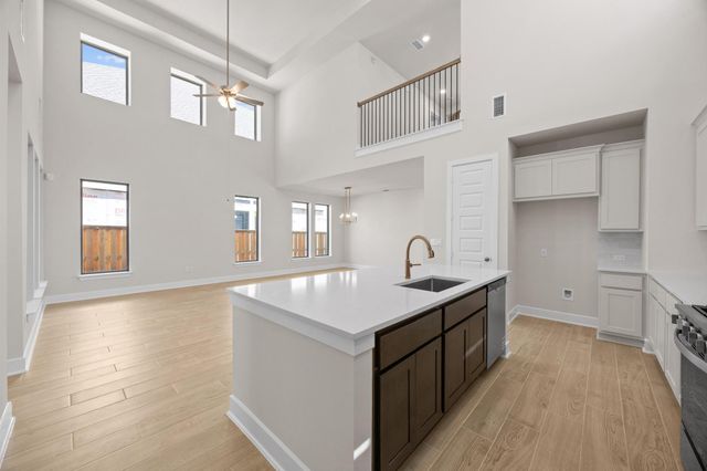 613 Buckaroo DR, Georgetown, TX 78633