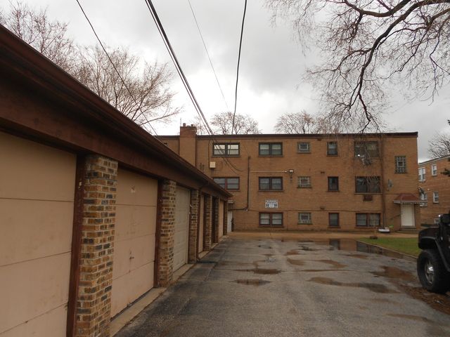 6122 S KOLMAR Avenue 1, Chicago, IL 60629