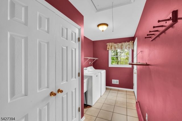 534 Berrywood Ln, Bridgewater Twp., NJ 08807