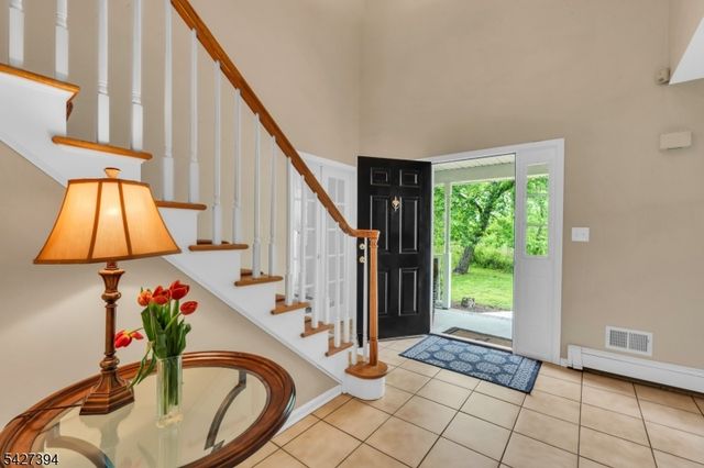 534 Berrywood Ln, Bridgewater Twp., NJ 08807