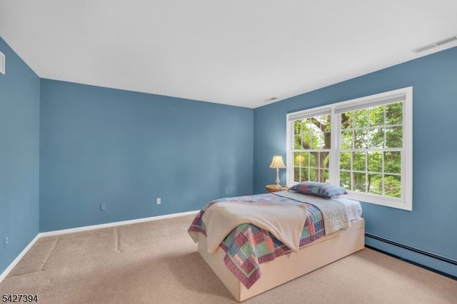 534 Berrywood Ln, Bridgewater Twp., NJ 08807