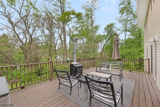 534 Berrywood Ln, Bridgewater Twp., NJ 08807