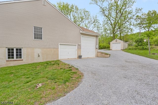534 Berrywood Ln, Bridgewater Twp., NJ 08807