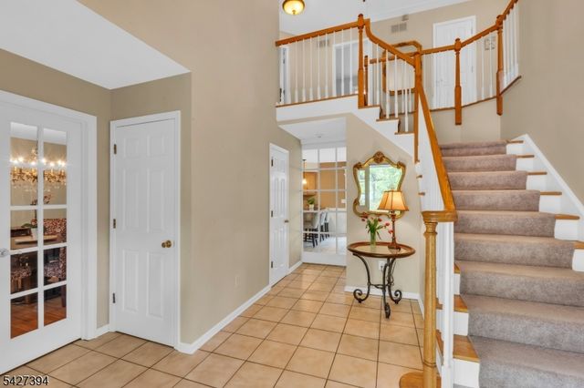 534 Berrywood Ln, Bridgewater Twp., NJ 08807
