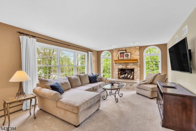 534 Berrywood Ln, Bridgewater Twp., NJ 08807