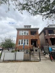 2724 W Pope John Paul II Drive 2R, Chicago, IL 60632