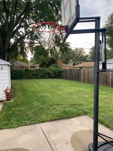 1616 Genesee Drive, Royal Oak City, MI 48073