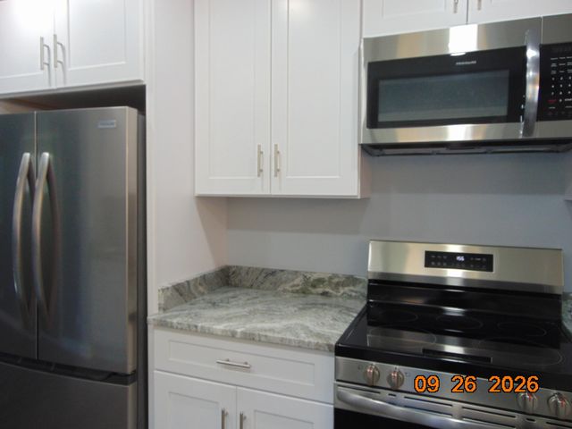 1616 Genesee Drive, Royal Oak City, MI 48073