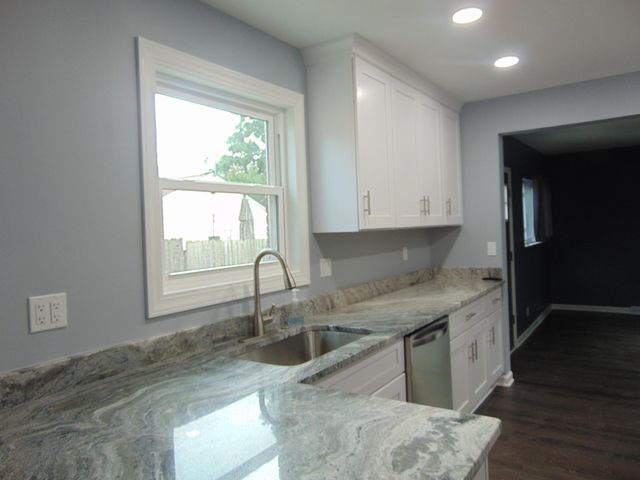 1616 Genesee Drive, Royal Oak City, MI 48073