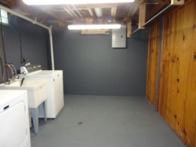 1616 Genesee Drive, Royal Oak City, MI 48073