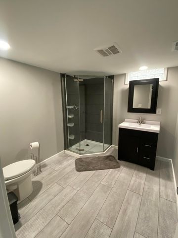 1616 Genesee Drive, Royal Oak City, MI 48073
