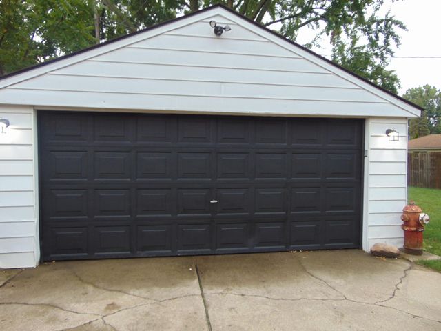 1616 Genesee Drive, Royal Oak City, MI 48073