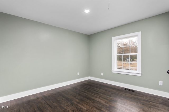 1615 Preston Street, Burlington, NC 27217