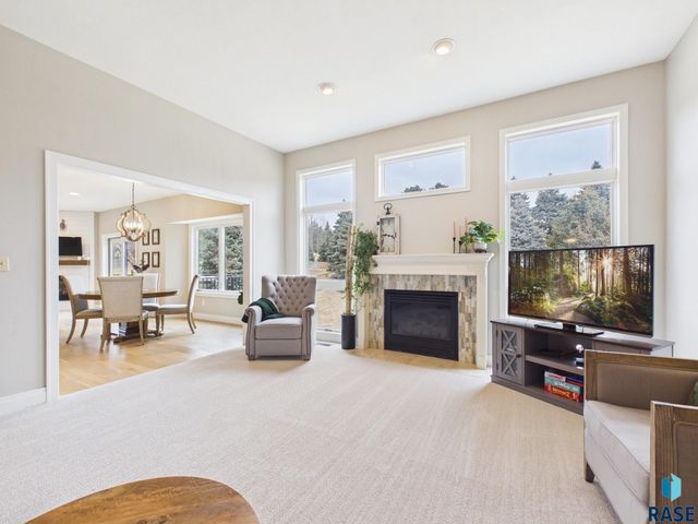 112 W St Andrews Dr Drive, Sioux Falls, SD 57108