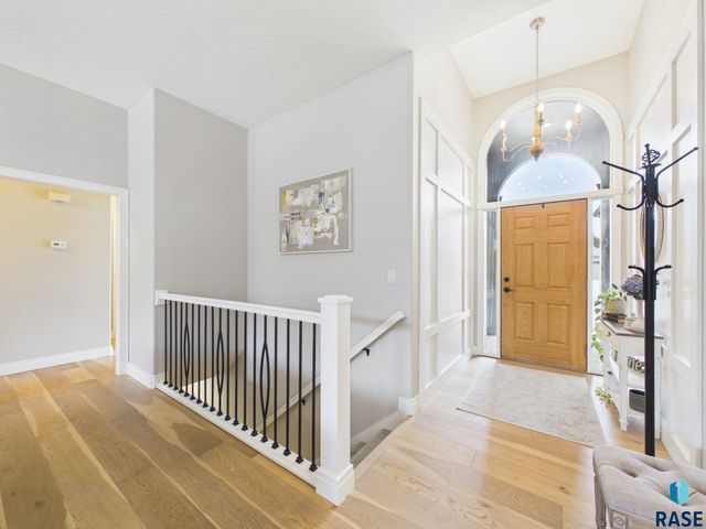 112 W St Andrews Dr Drive, Sioux Falls, SD 57108