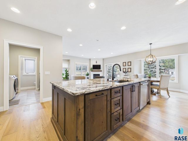 112 W St Andrews Dr Drive, Sioux Falls, SD 57108