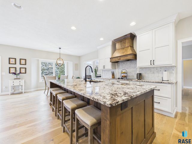 112 W St Andrews Dr Drive, Sioux Falls, SD 57108