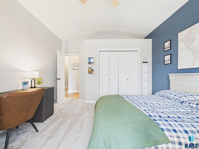 112 W St Andrews Dr Drive, Sioux Falls, SD 57108