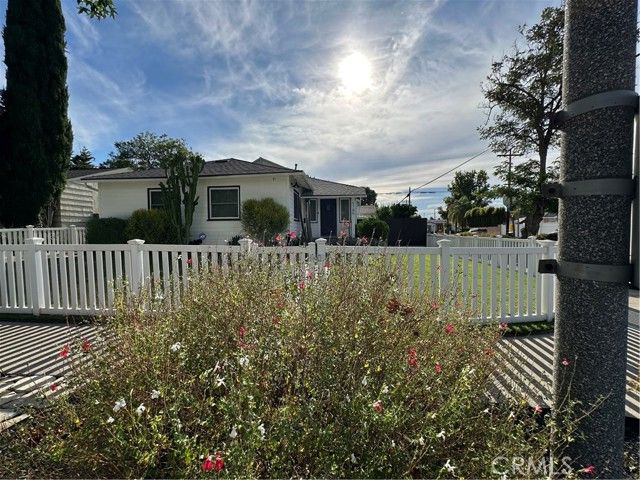 5785 Bertrand, Encino (los Angeles), CA 91316