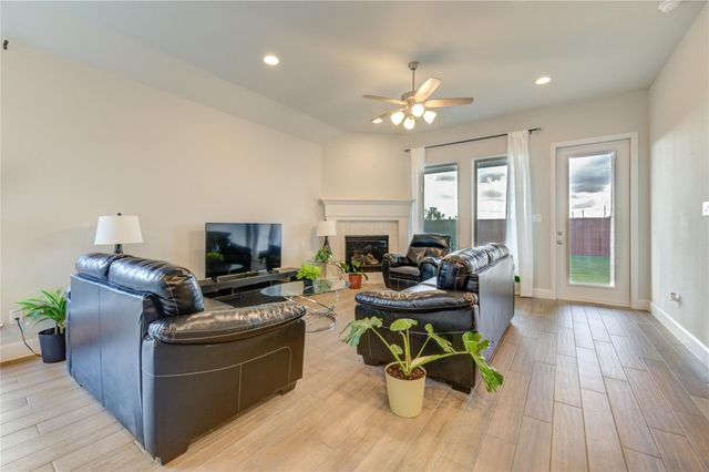 7207 Bur Oak Bend Way, Katy, TX 77493