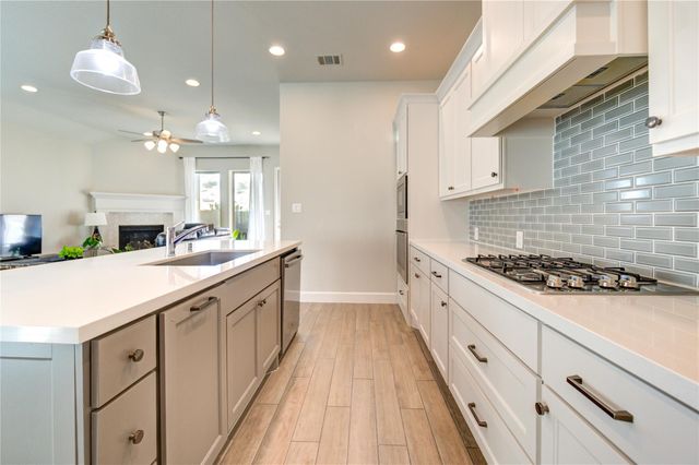 7207 Bur Oak Bend Way, Katy, TX 77493