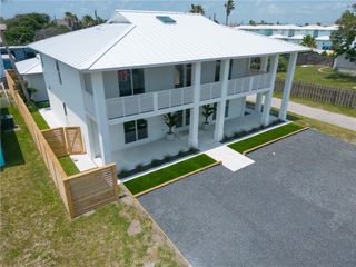 416 E Avenue C Ave, Port Aransas, TX 78373