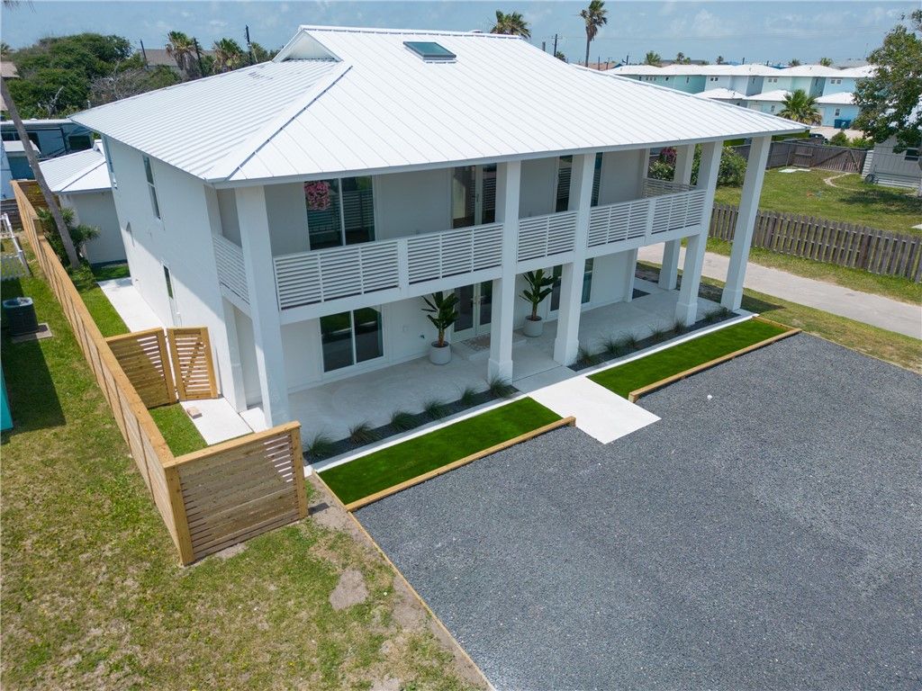 416 E Avenue C Ave, Port Aransas, TX 78373