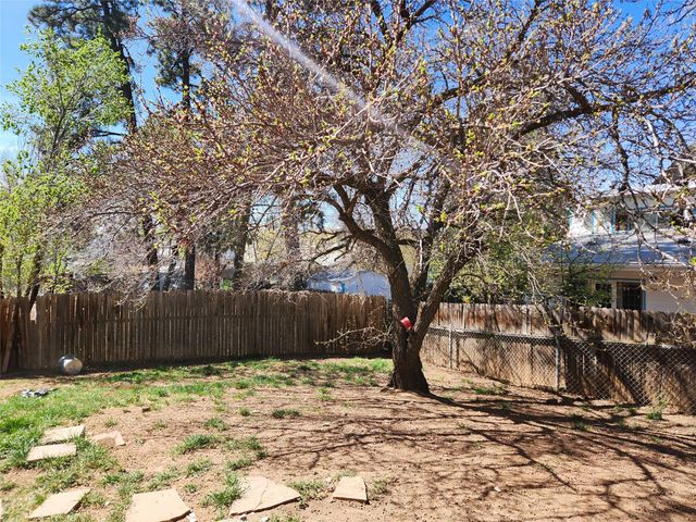 3629 Villa B, Los Alamos, NM 87544