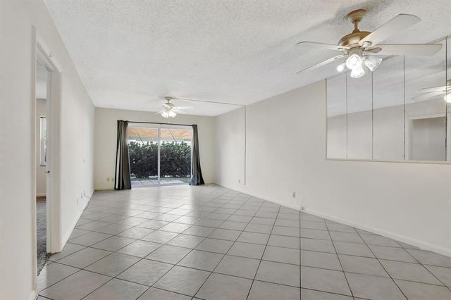 860 SE 6th Avenue 303, Deerfield Beach, FL 33441