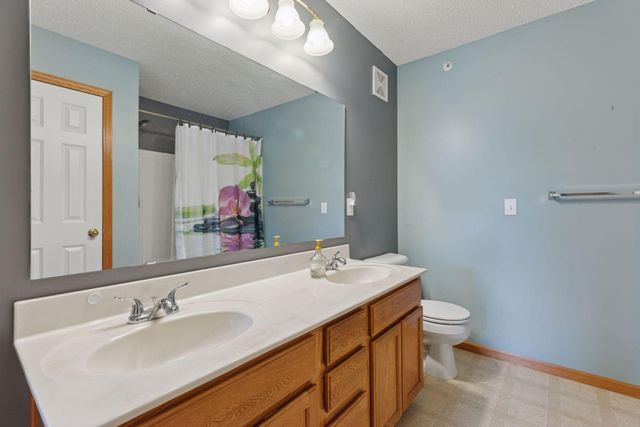 7308 Unity Lane N, Brooklyn Park, MN 55443