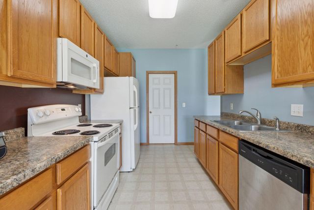 7308 Unity Lane N, Brooklyn Park, MN 55443