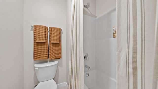 21236 SE Pelee Drive, Bend, OR 97702
