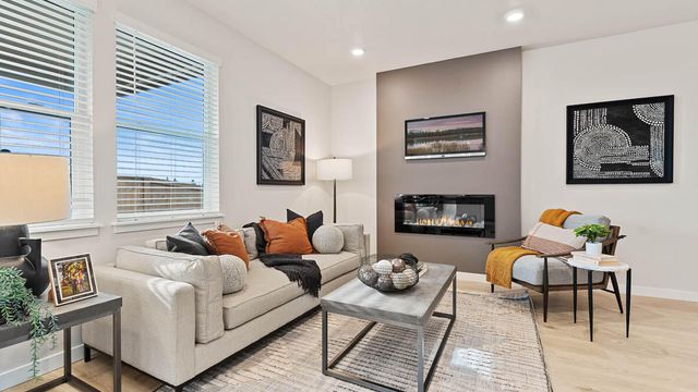 21236 SE Pelee Drive, Bend, OR 97702