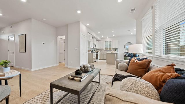 21236 SE Pelee Drive, Bend, OR 97702