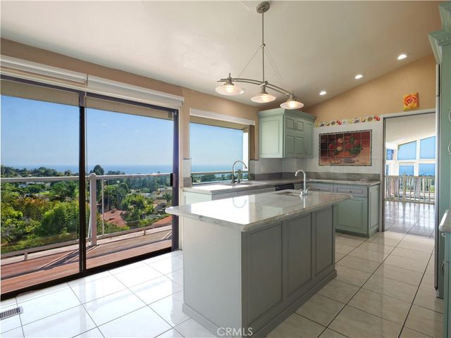 1132 Via Zumaya, Palos Verdes Peninsula, CA 90274