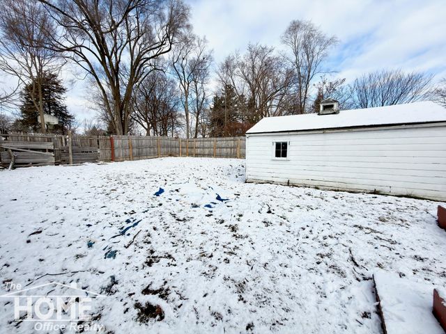 2624 Miller Road, Flint, MI 48503