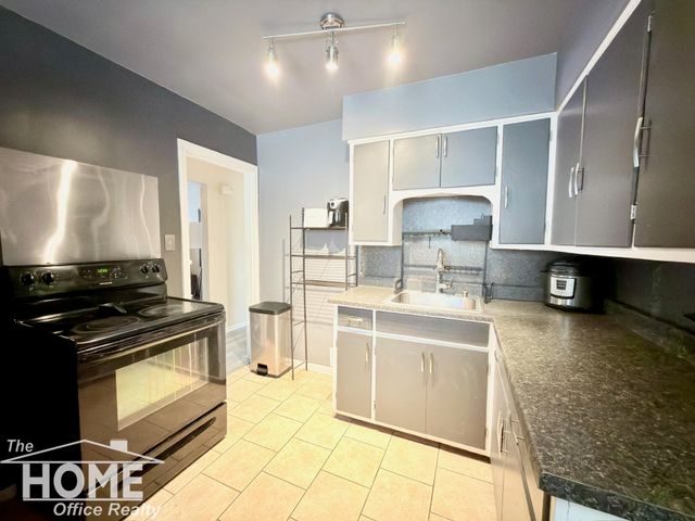 2624 Miller Road, Flint, MI 48503