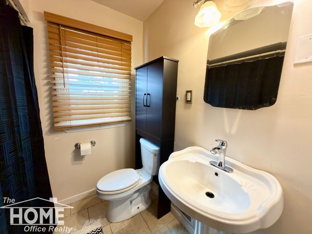 2624 Miller Road, Flint, MI 48503