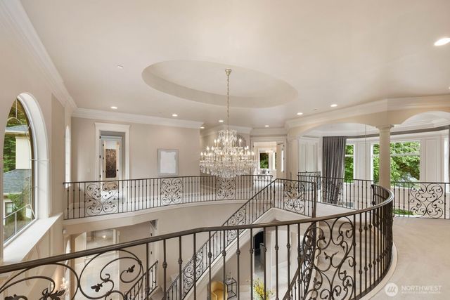 2010 222nd Avenue SE, Sammamish, WA 98075