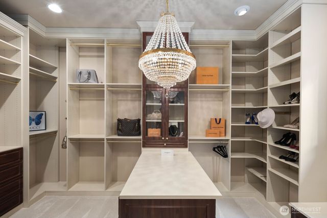 2010 222nd Avenue SE, Sammamish, WA 98075