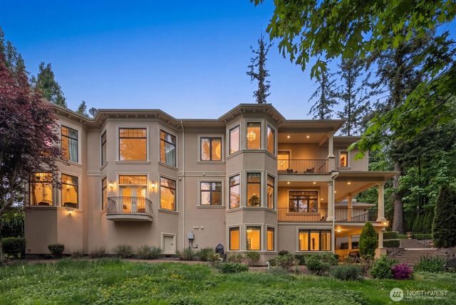 2010 222nd Avenue SE, Sammamish, WA 98075