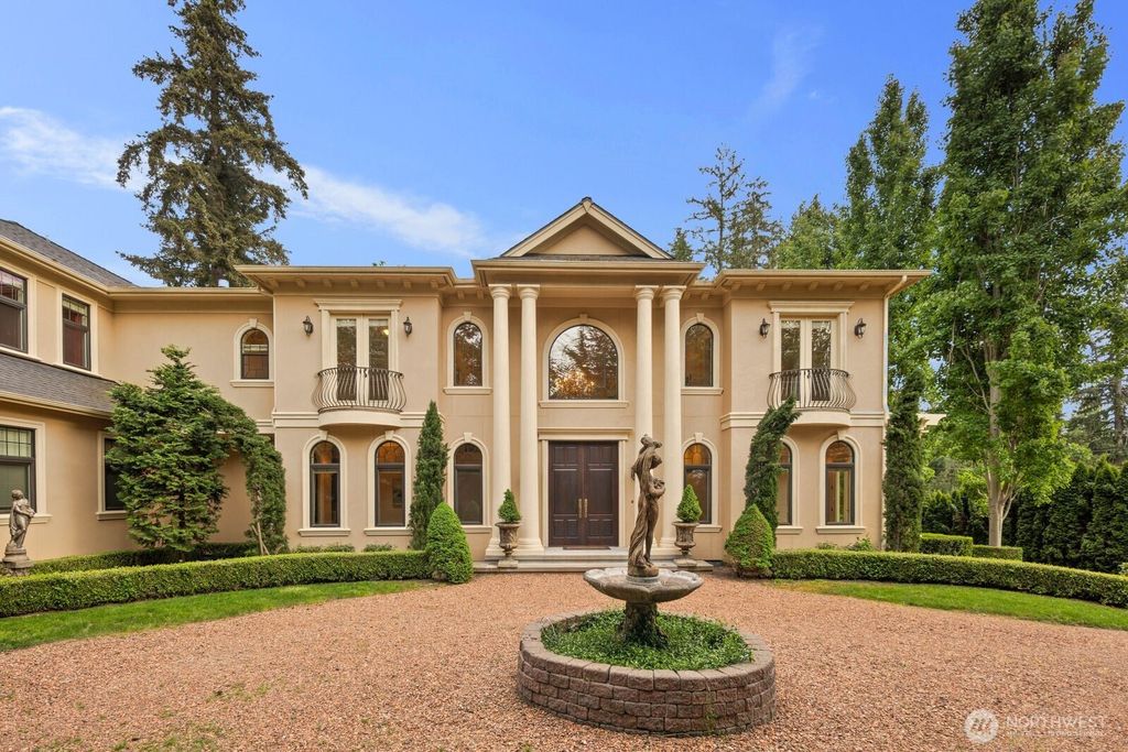 2010 222nd Avenue SE, Sammamish, WA 98075